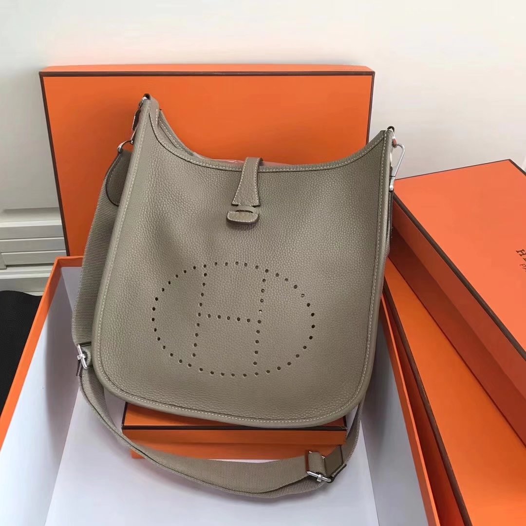 Hermes 28cm Evelyne Leather Shoulder Bag Grey