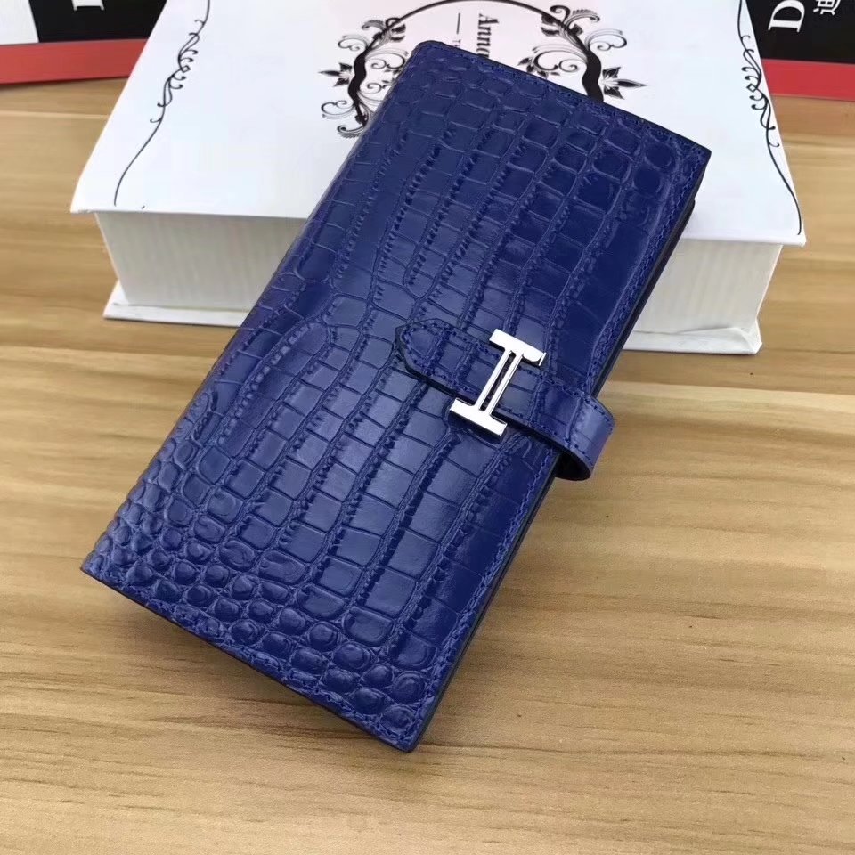 Hermes Bearn Soufflet Women Wallet Crocodile Skin Silver Hardware Blue