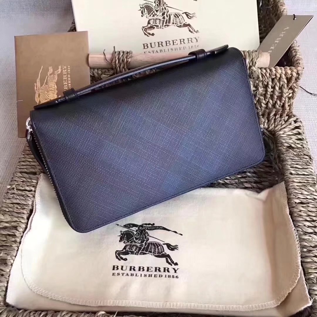 Burberry Men Leather Check Pouch Blue