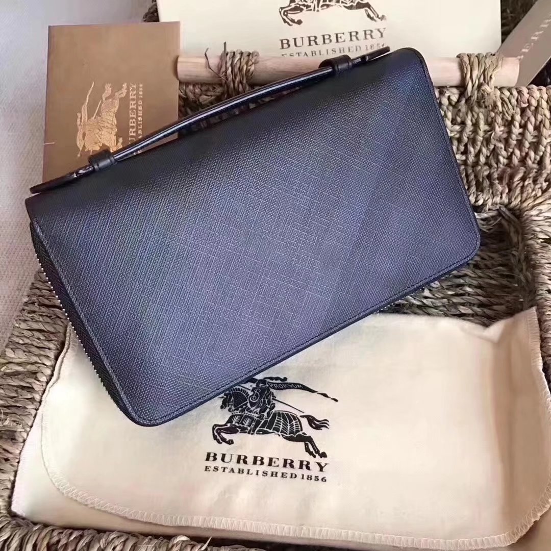 Burberry Men Leather Check Pouch Blue