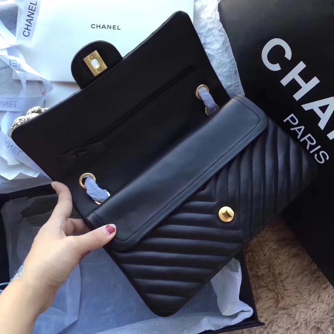 Chanel Chevron Flap 25cm in Black Lambskin Bag