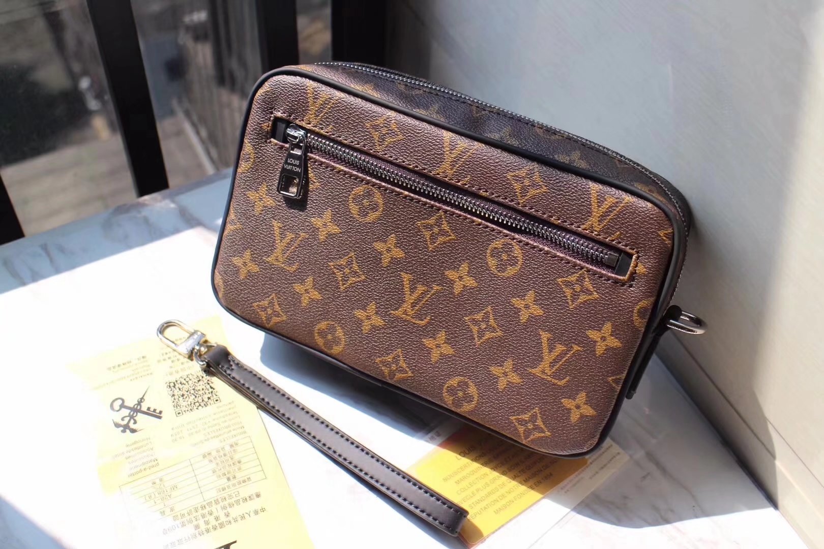 Louis Vuitton M42838 Men Kasai Clutch Monogram Macassar