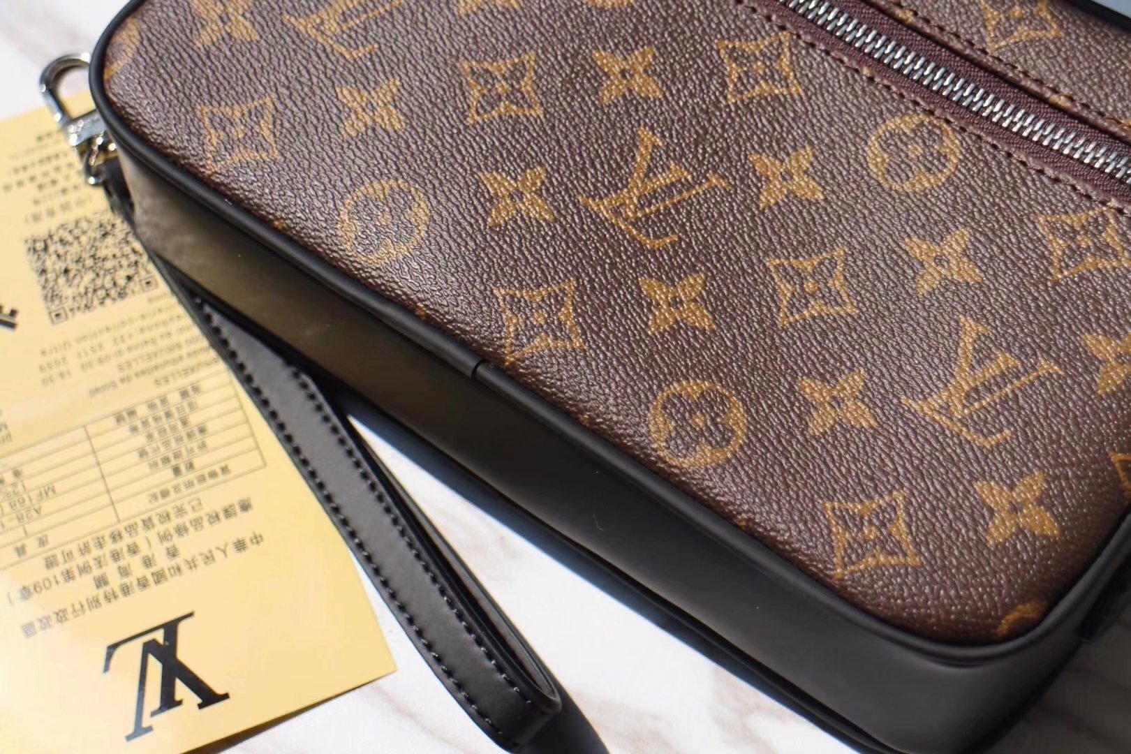 Louis Vuitton M42838 Men Kasai Clutch Monogram Macassar