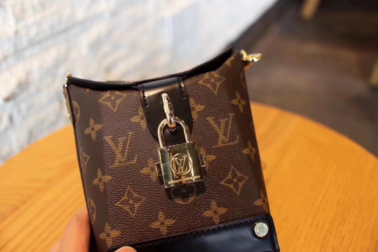 Louis Vuitton M43518 Bento Box Shoulder Bag Monogram and Monogram Reverse Coated Canvas