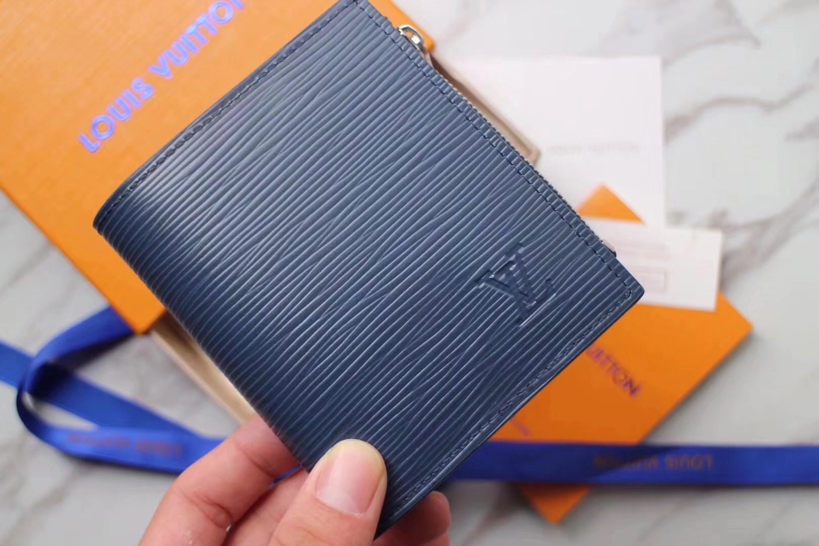 Louis Vuitton M64008 Smart Wallet Epi Leather Bleu Marine