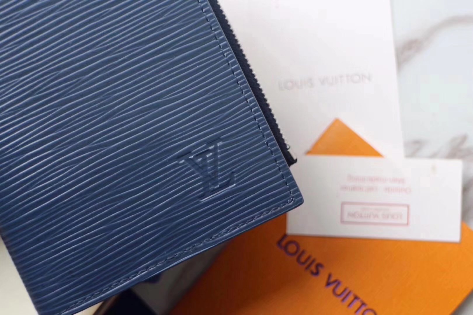 Louis Vuitton M64008 Smart Wallet Epi Leather Bleu Marine