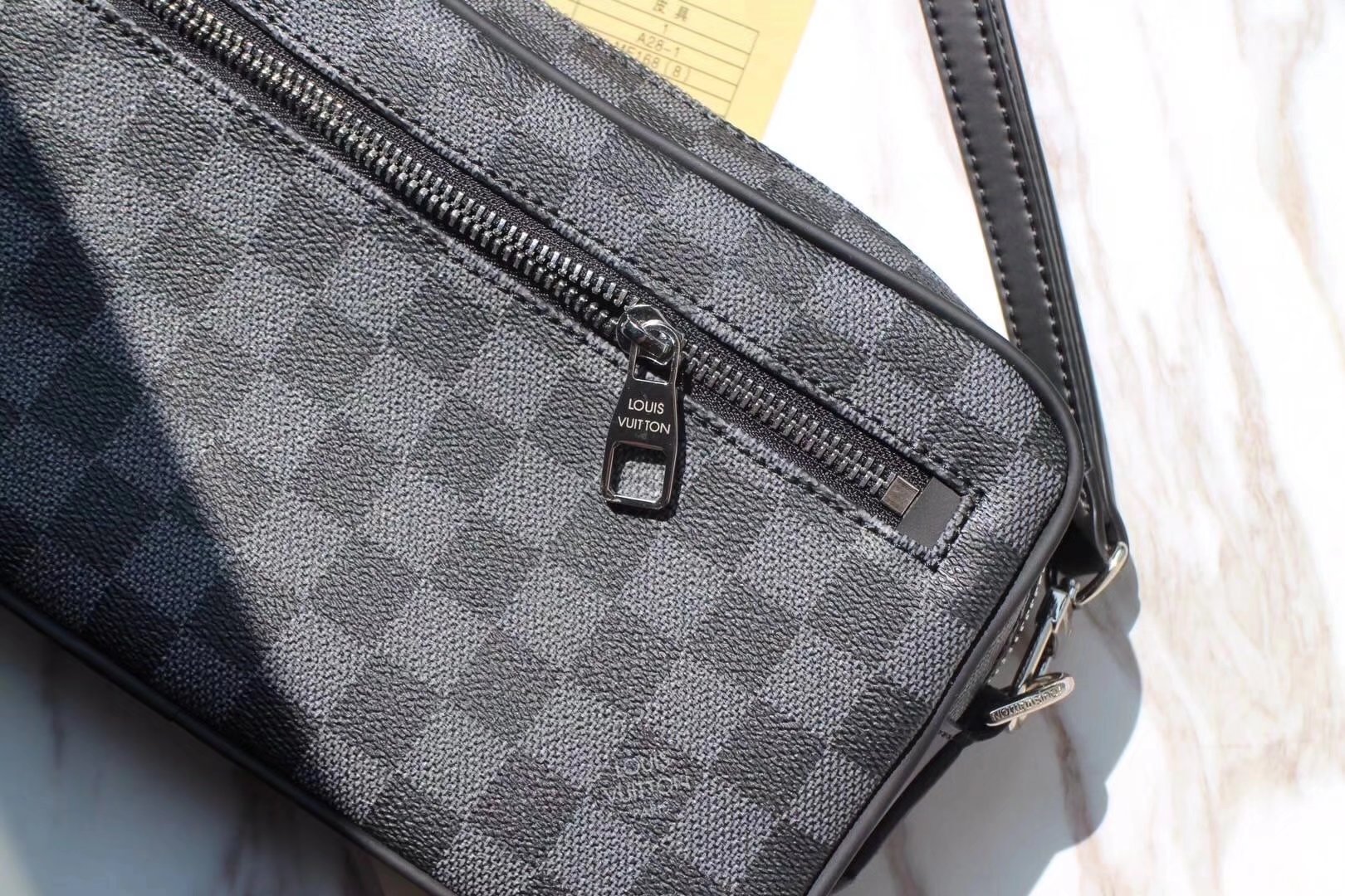 Louis Vuitton N41664 Men Kasai Clutch Damier Graphite Canvas