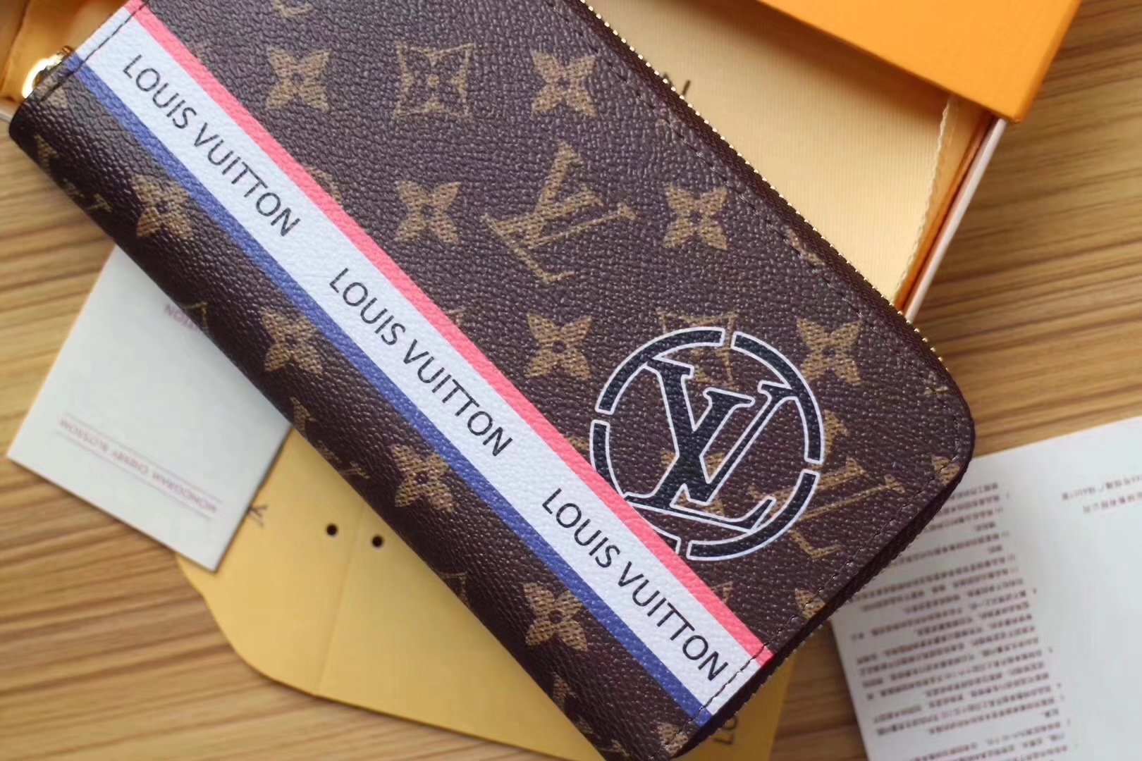 Louis Vuitton N60017 League Women Wallet Monogram