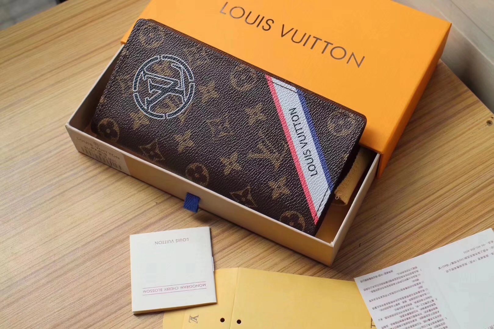 Louis Vuitton N66540 League Wallet Monogram