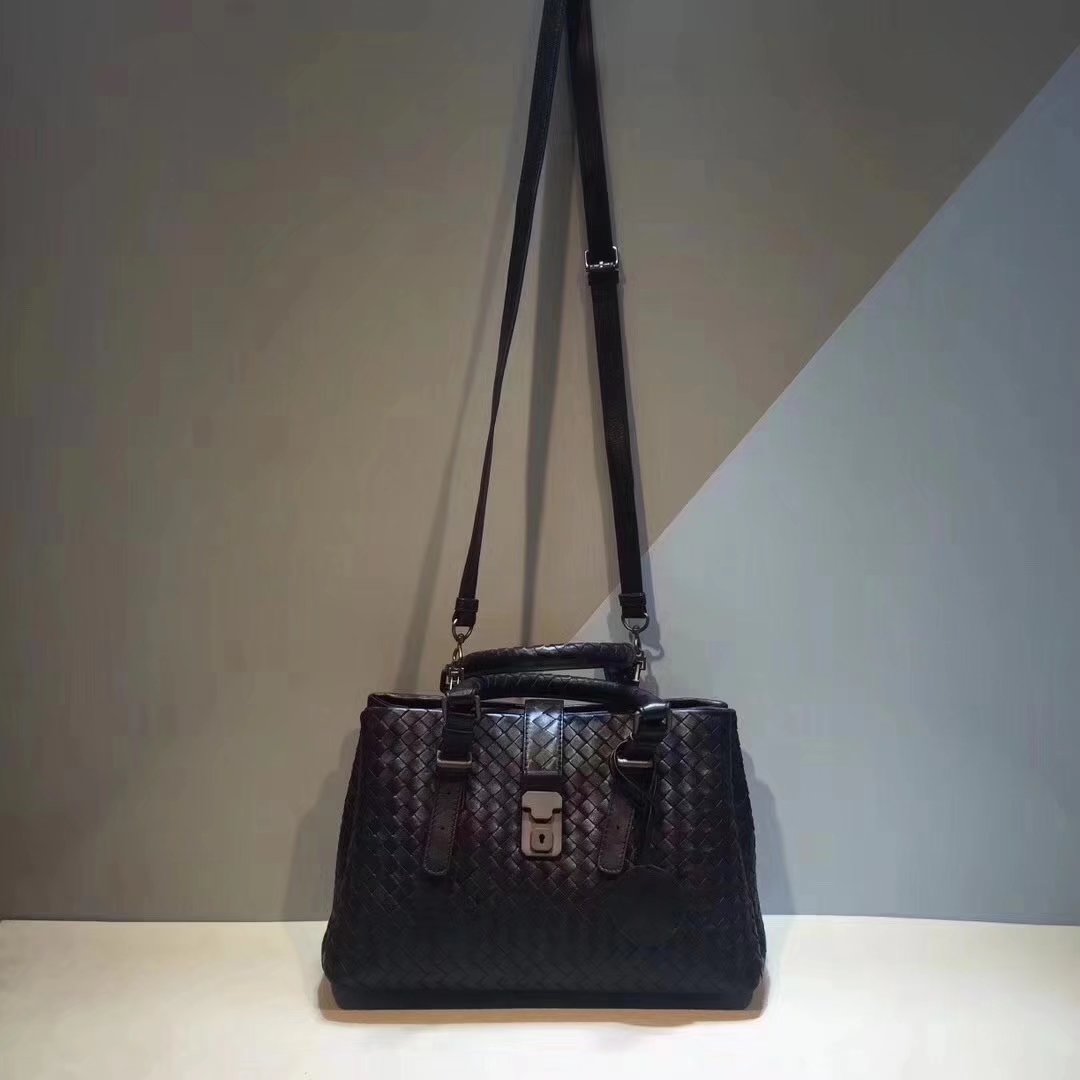 Bottega Veneta Calf Leather Medium Roma Bag Black