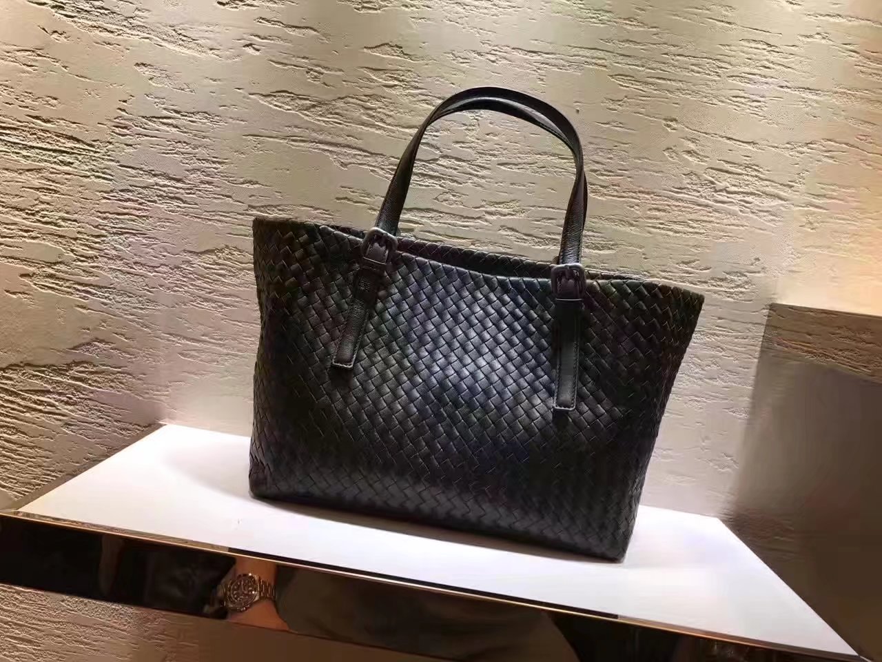 Bottega Veneta Large Tote Bag Intrecciato Nappa Black