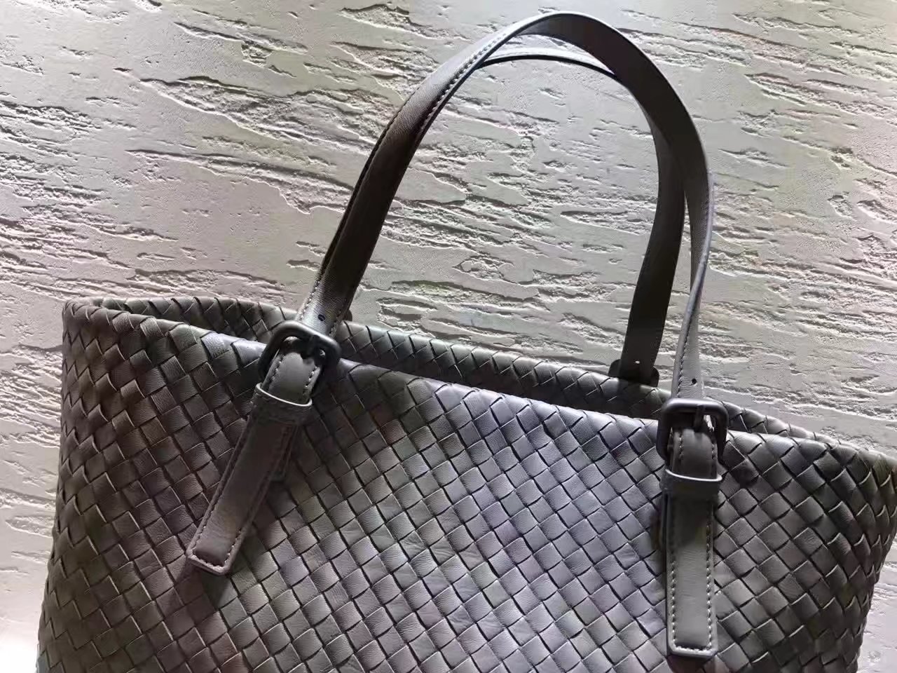 Bottega Veneta Large Tote Bag Intrecciato Nappa Light Grey