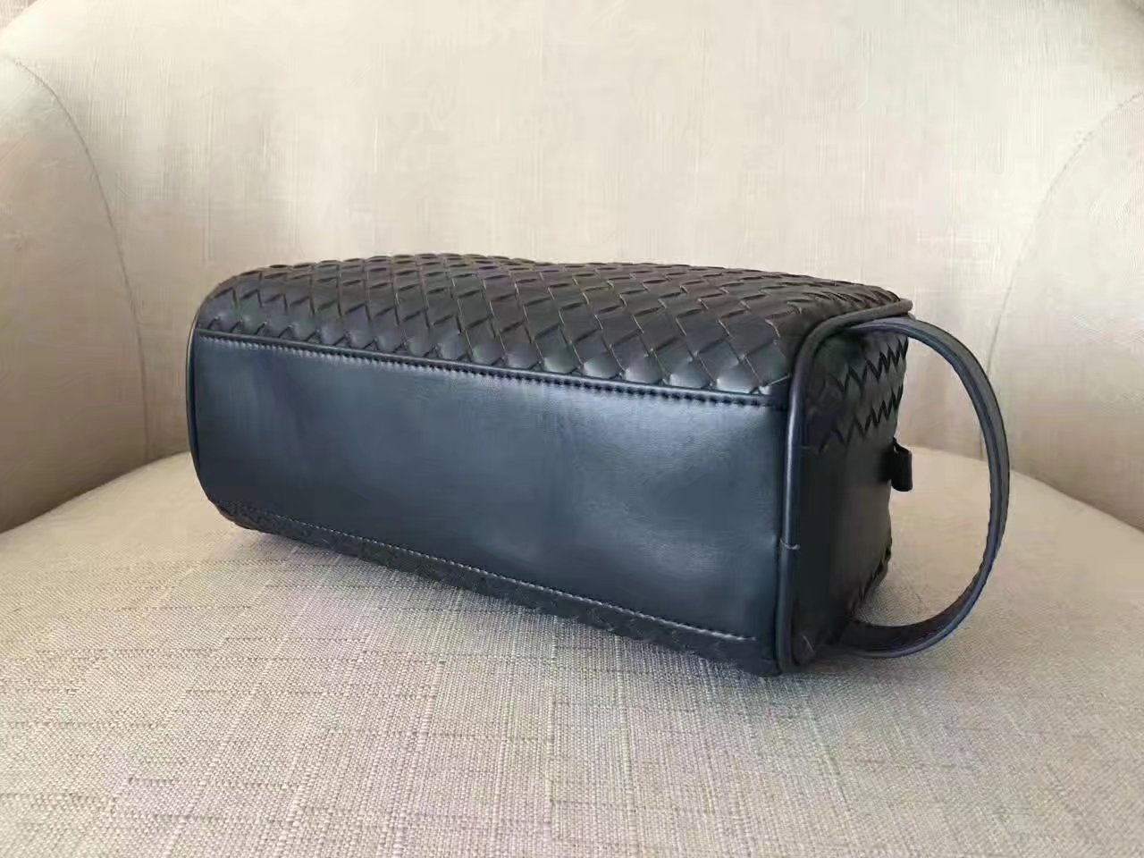 Bottega Veneta Multifunctional Leather Clutch Bag Black