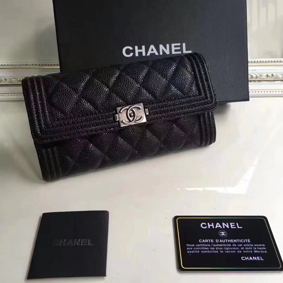 Boy Chanel Flap Wallet Grained Calfskin Silver Tone Metal Black