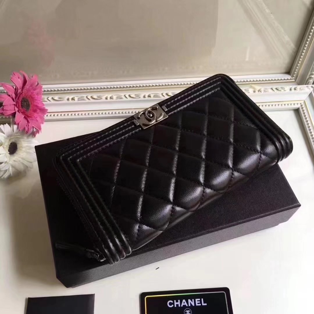 Boy Chanel Zipper Wallet Lambskin Silver Tone Metal Black