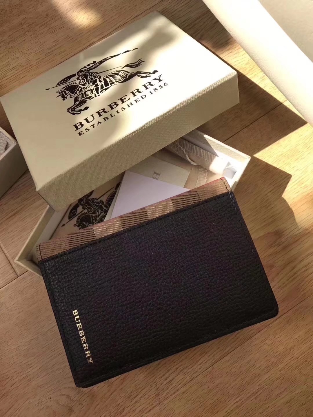 Burberry Men Black Leather Passport Case in Check