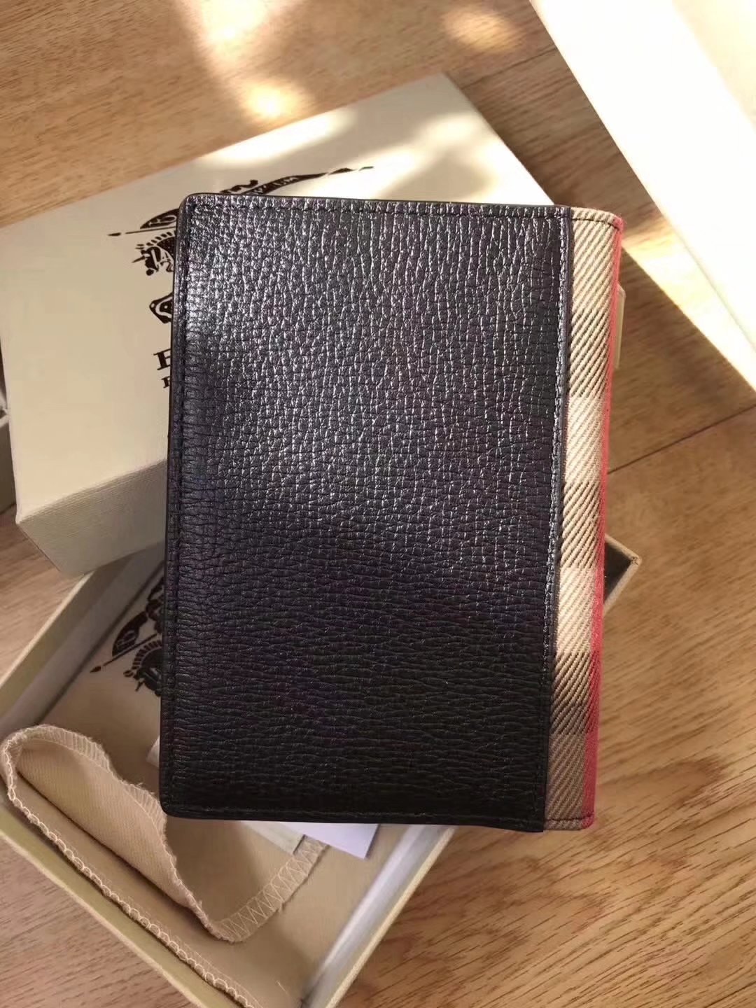 Burberry Men Black Leather Passport Case in Check