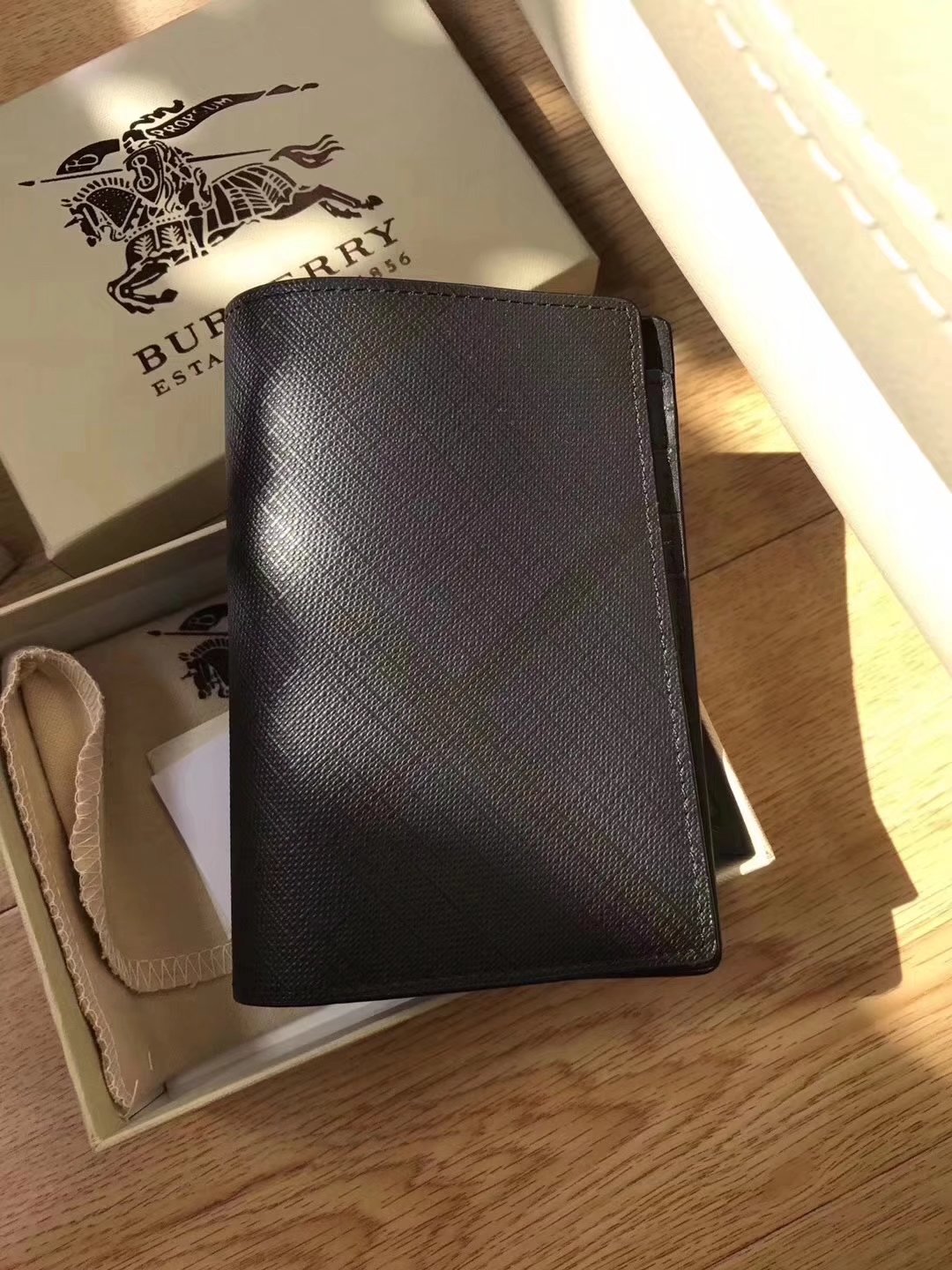 Burberry Men Leather Passport Case in Check Navy Black