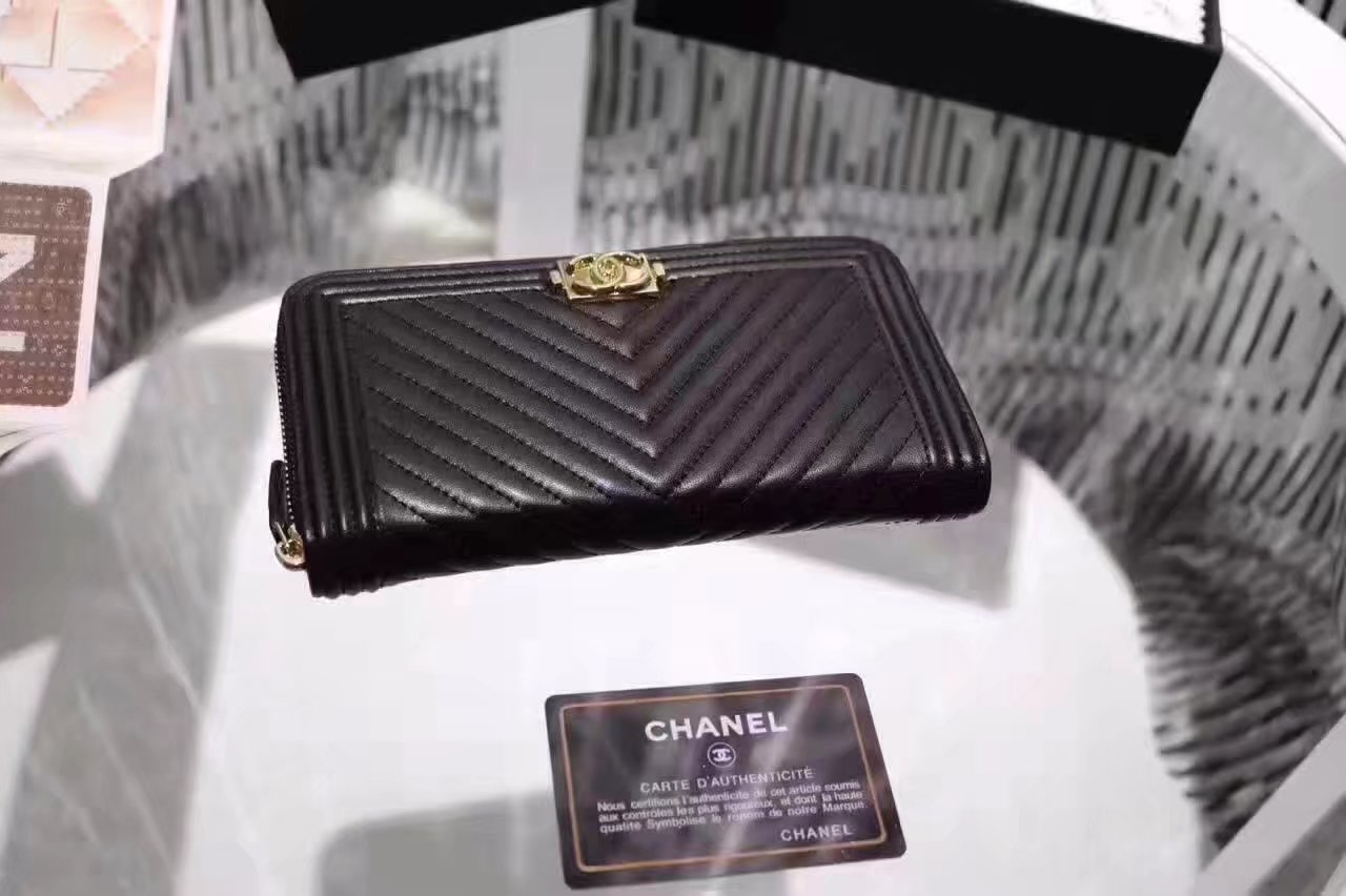 Chanel 5007111 Boy Lambskin Wallet Black