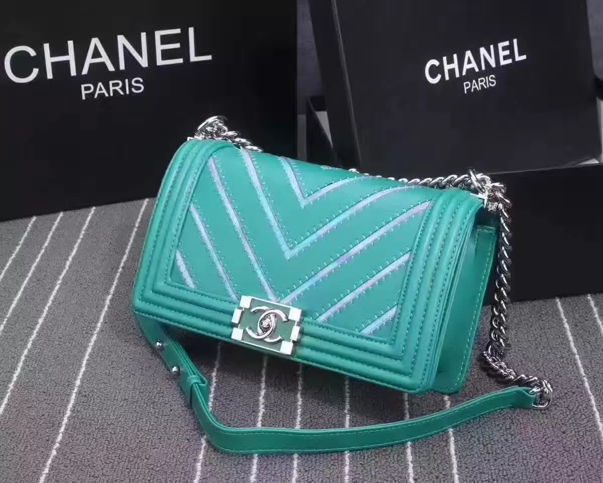 Chanel 8919 V Stitch Chain Shoulder Bag Leather Green