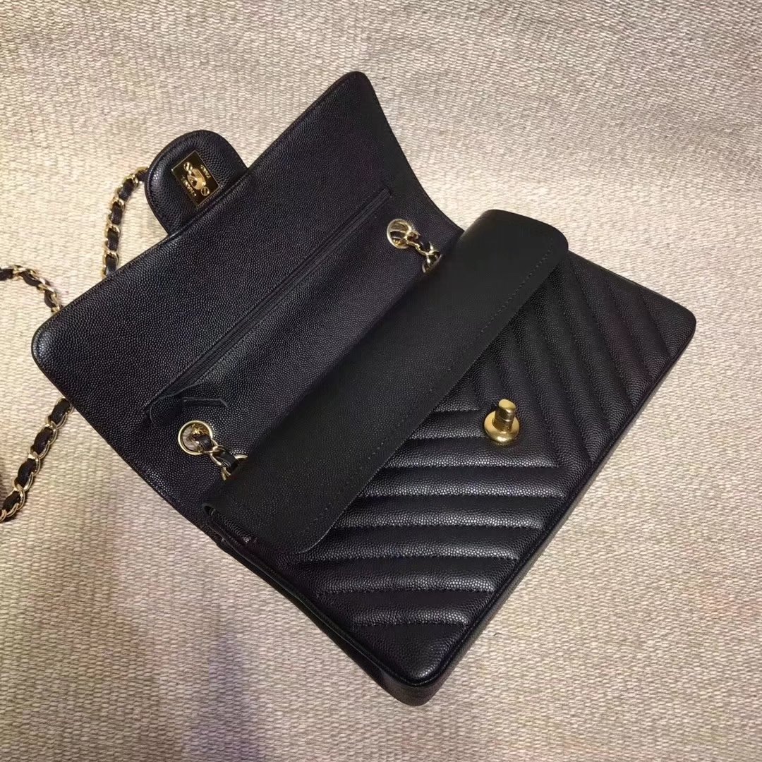 Chanel Chevron Flap 25cm in Black Lambskin Bag With Gold Tone Metal