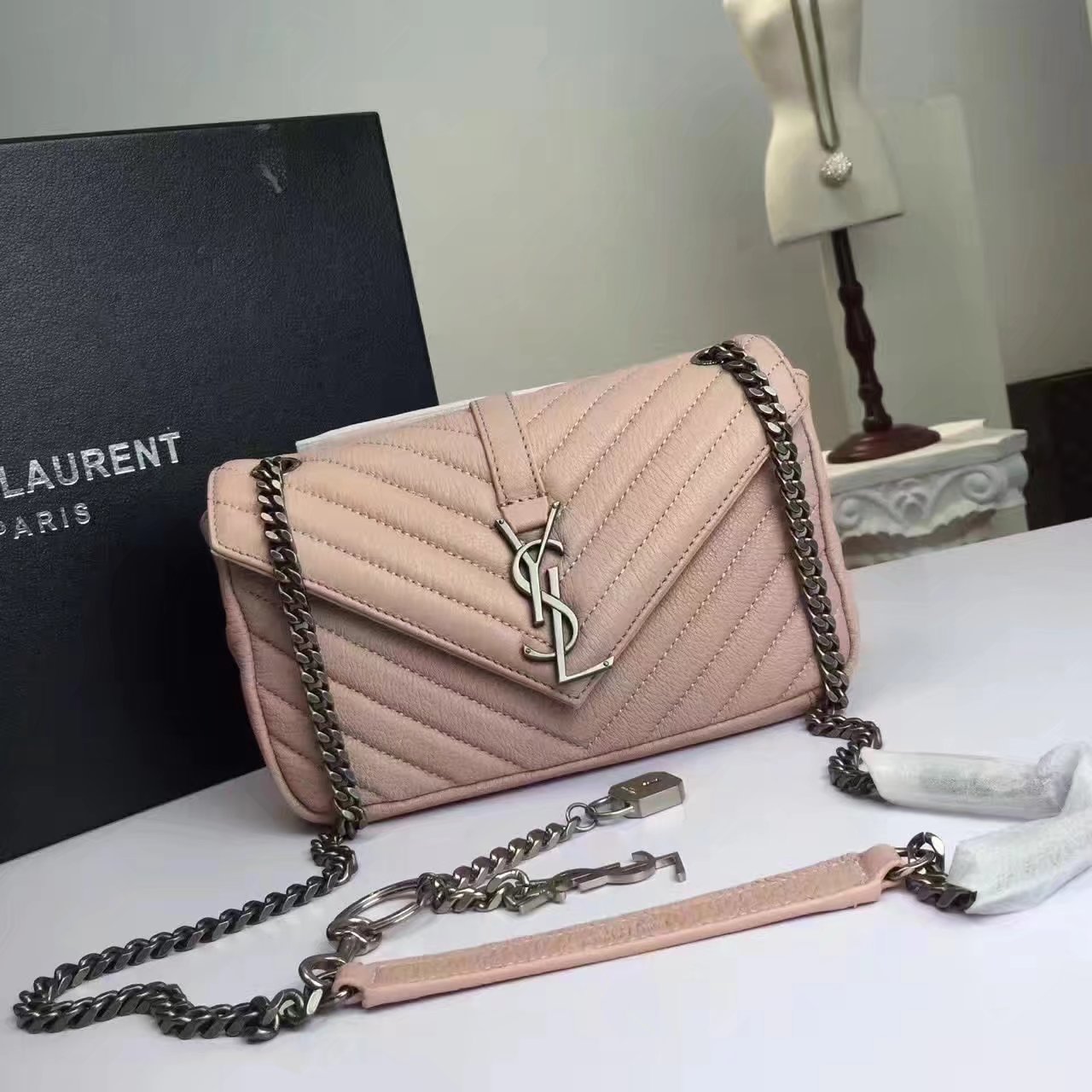 Classic Saint Laurent Top Handle Bag With Metal Chain And Leather Removable Shoulder Strap Pink