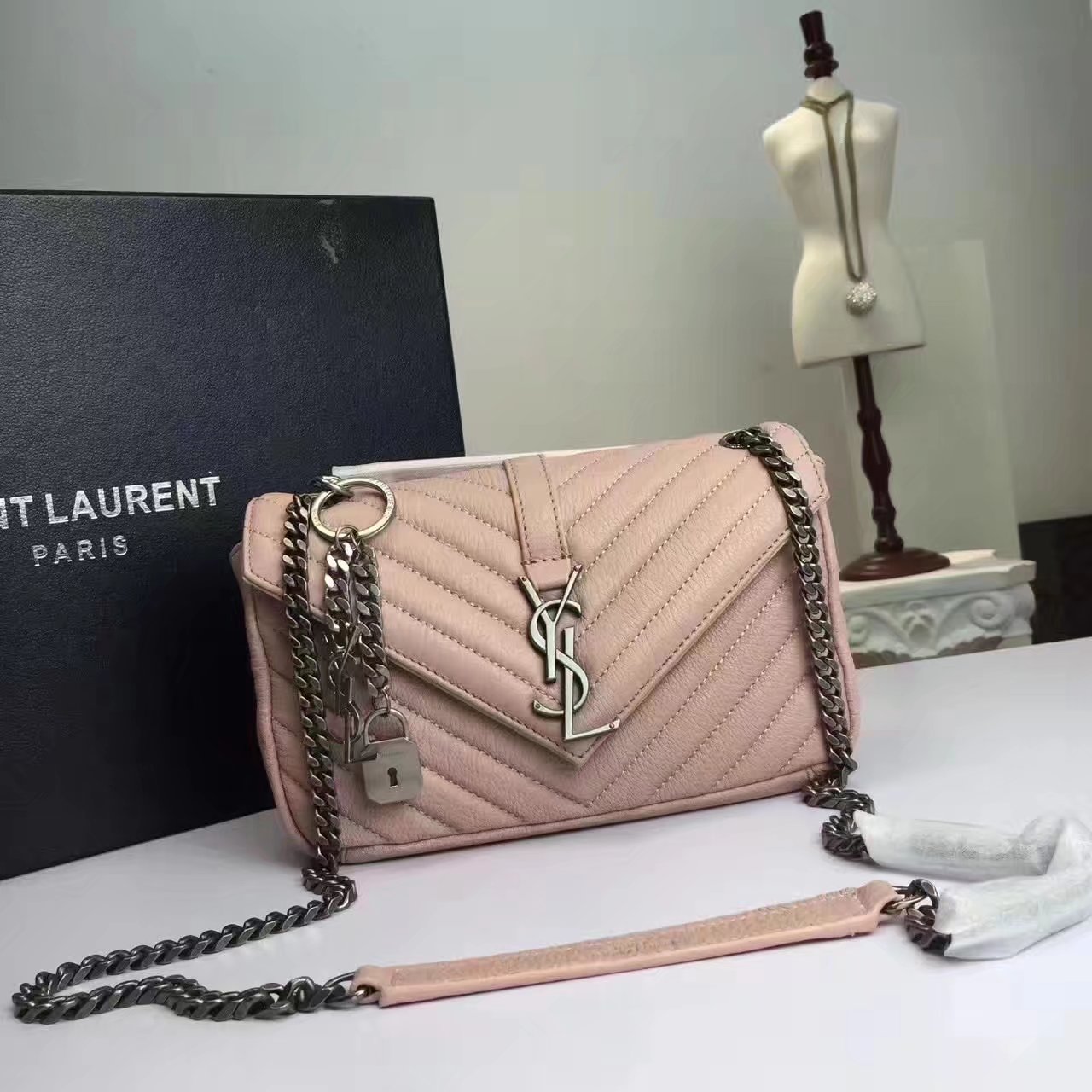 Classic Saint Laurent Top Handle Bag With Metal Chain And Leather Removable Shoulder Strap Pink