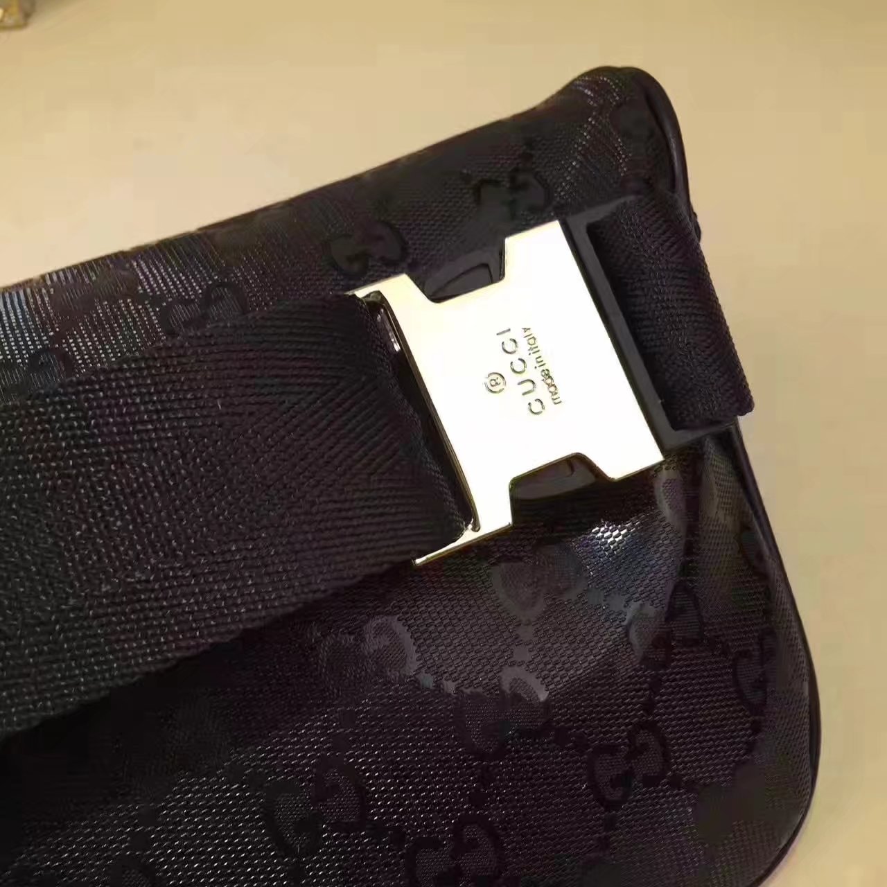 Gucci 233269 GG Supreme Waist Bag Black