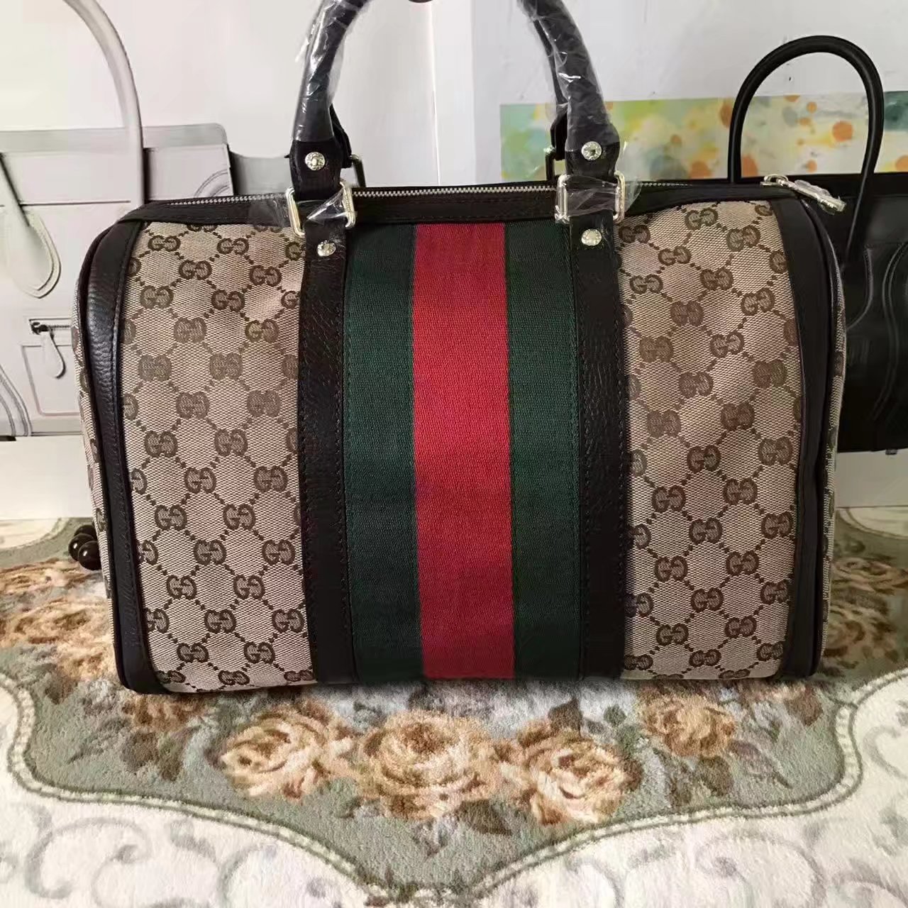 Gucci 247205 GG Supreme Tote Bag