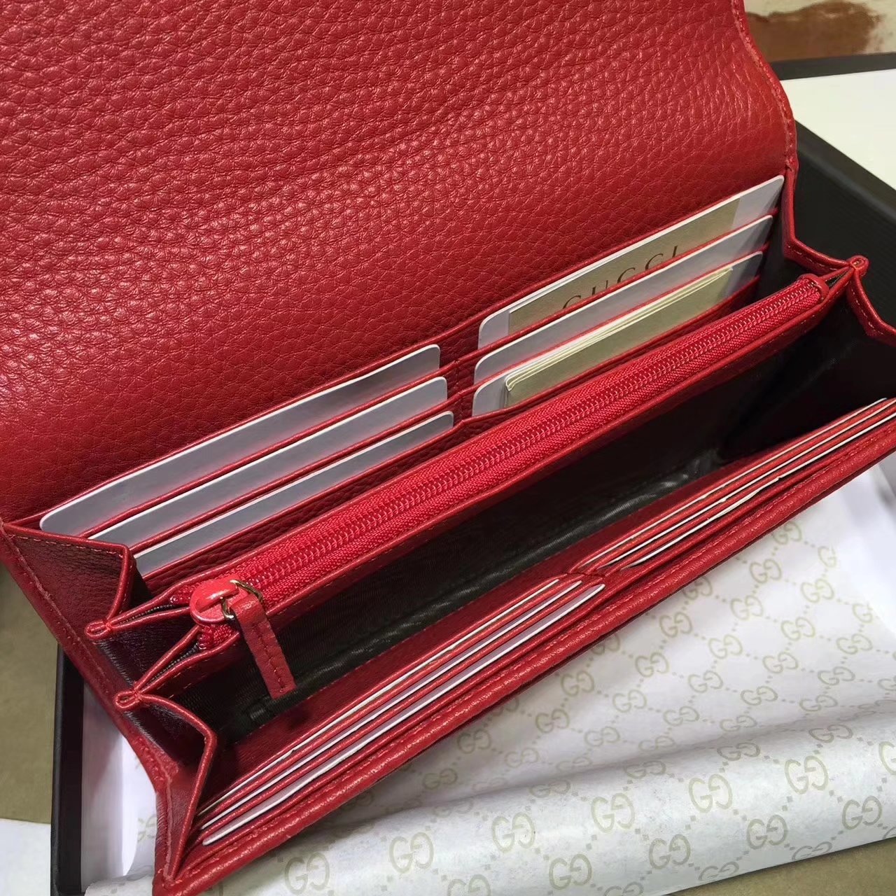 Gucci 282414 GG Leather Wallet Red