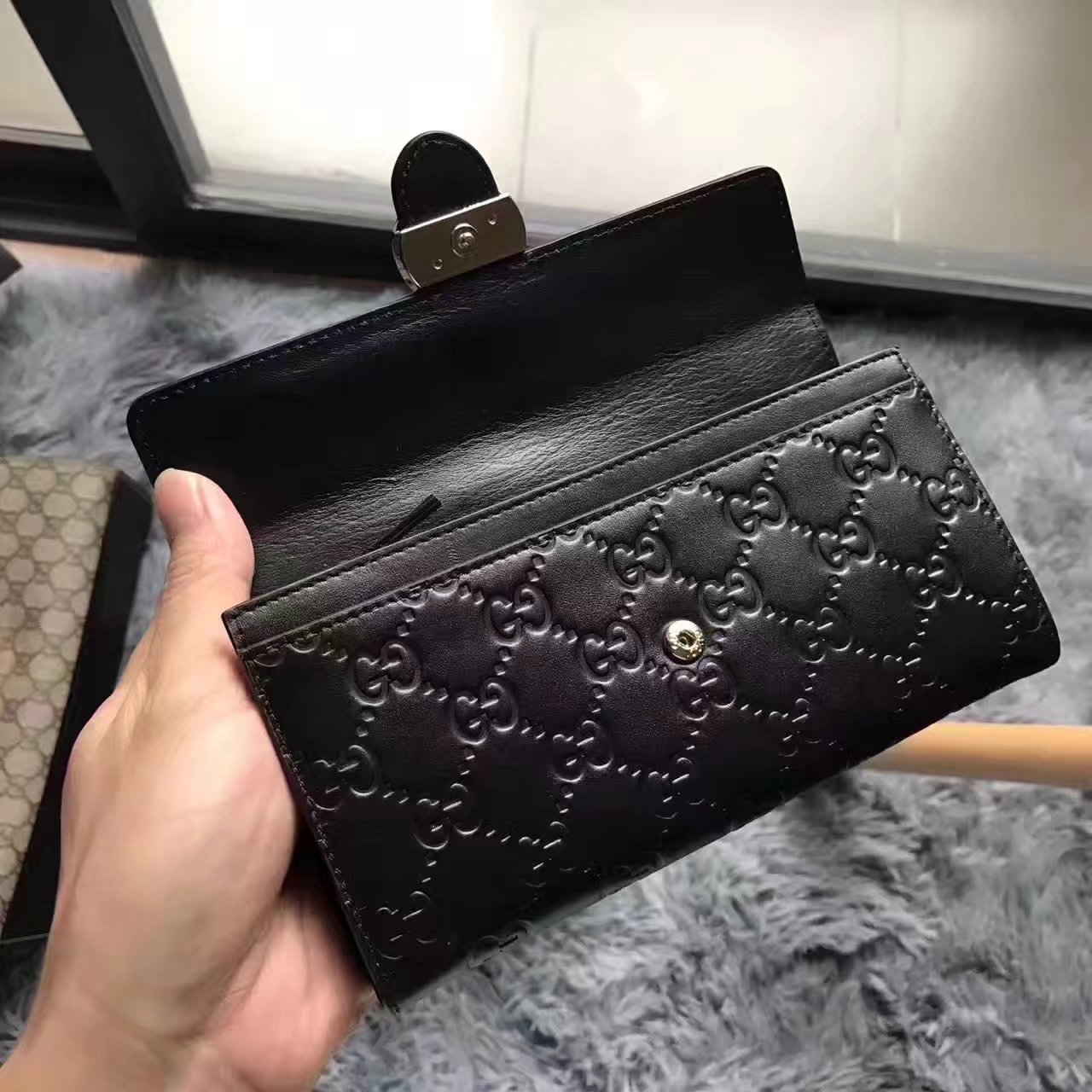 Gucci 369663 Lcon Gucci Signature Wallet Black