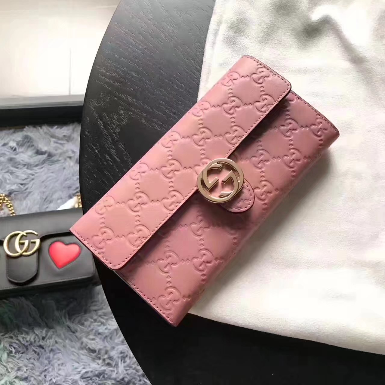 Gucci 369663 Lcon Gucci Signature Wallet Pink