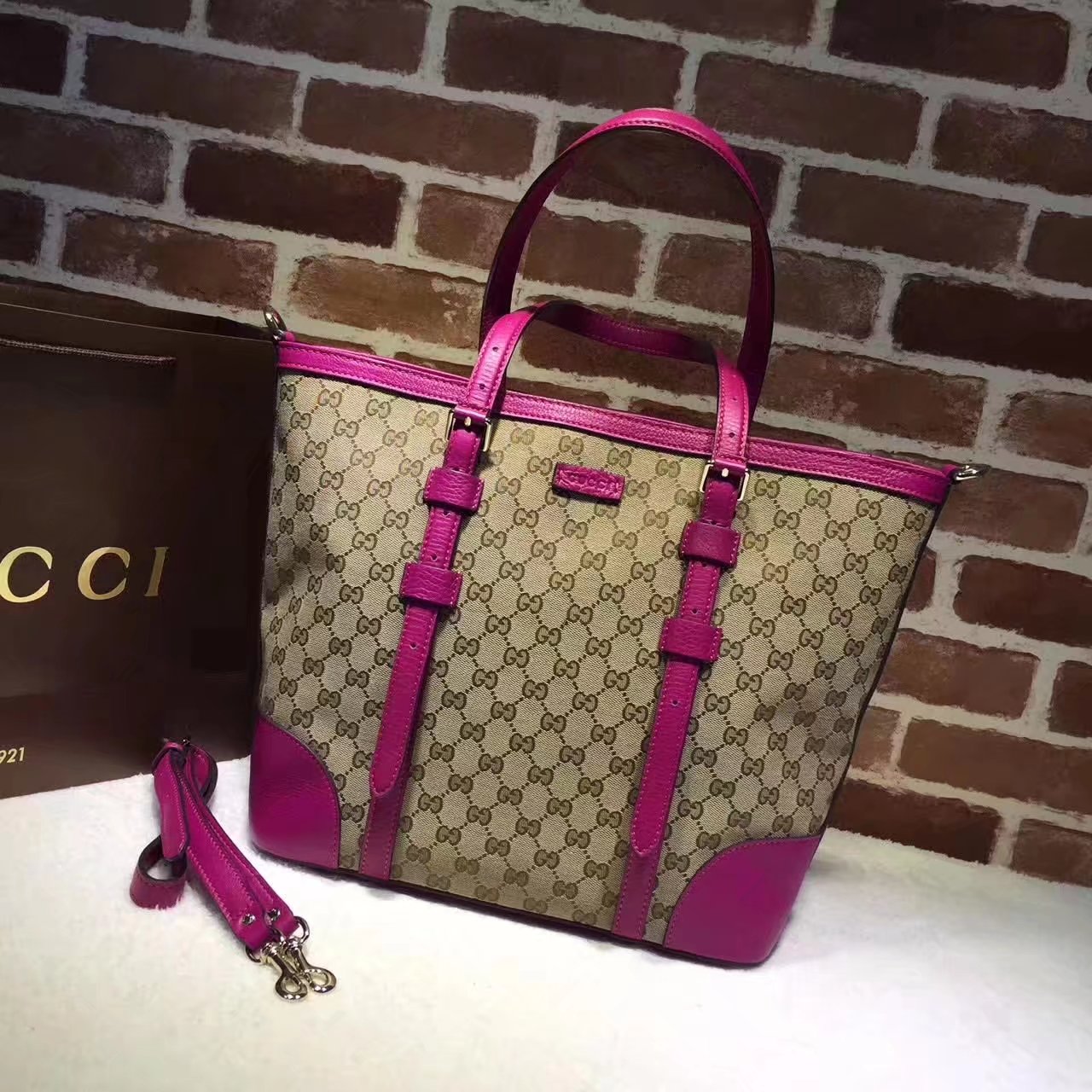 Gucci 387602 GG Supreme Women Tote Bag Pink