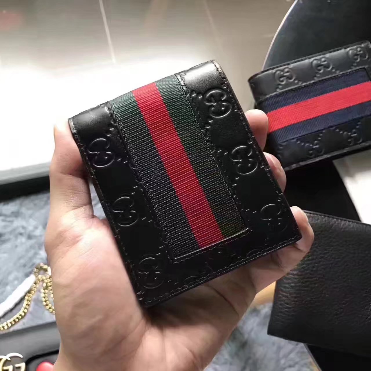 Gucci 408827 Men Signature Web Wallet Black