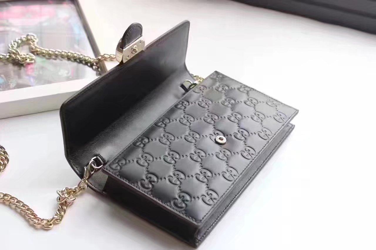 Gucci 40934 Icon Gucci Signature Chain Wallet Black