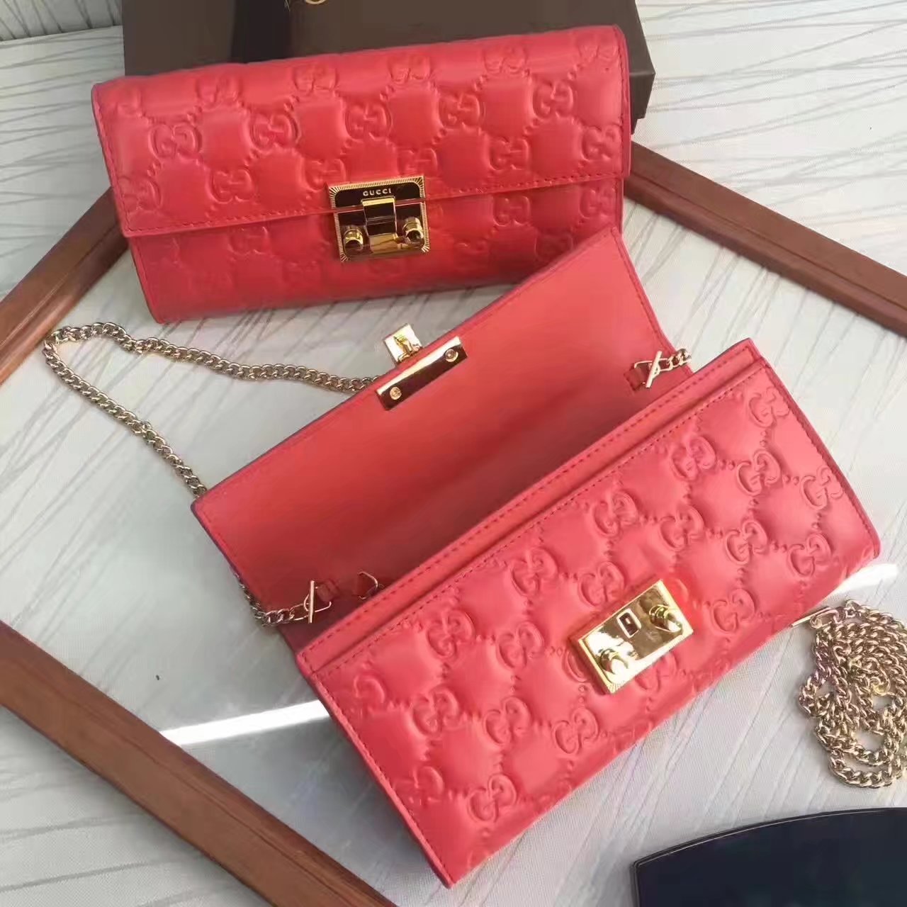 Gucci 453506 Padlock Continental Wallet Red