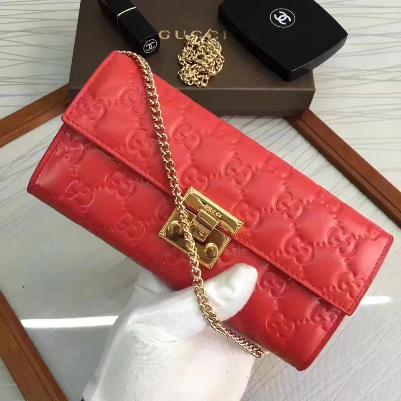 Gucci 453506 Padlock Continental Wallet Red