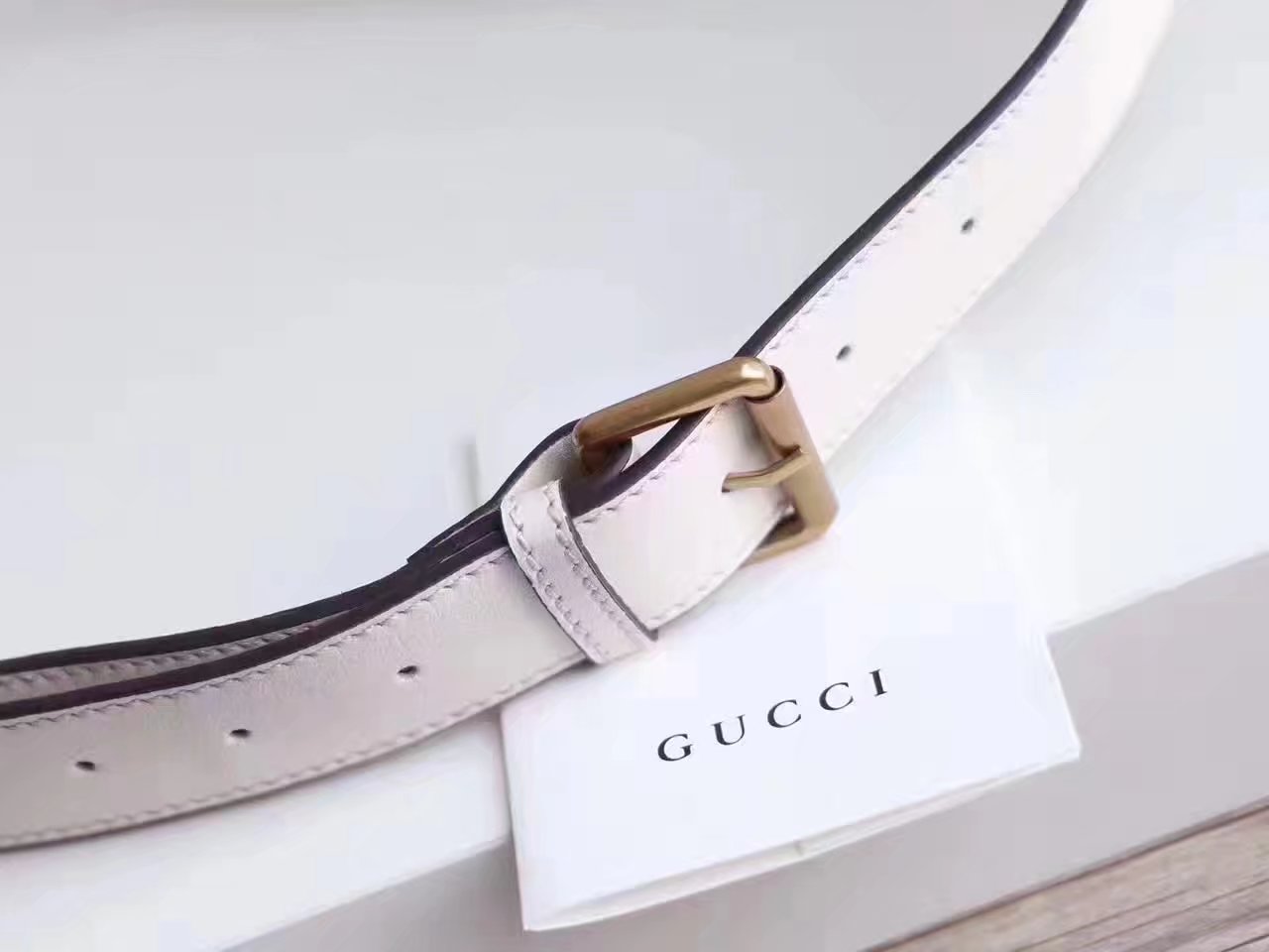 Gucci 476434 GG Marmont Matelass茅 Leather Belt Bag White