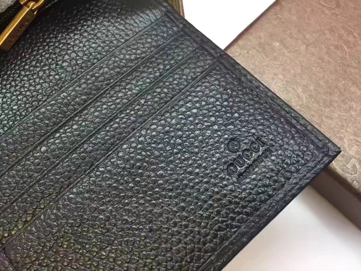 Gucci Classics Web GG Supreme Women Wallet