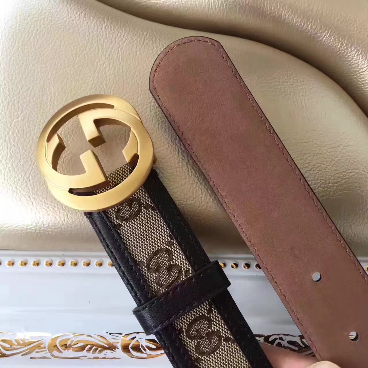 Gucci GG Supreme Leather Blet With Gold Double G Buckle