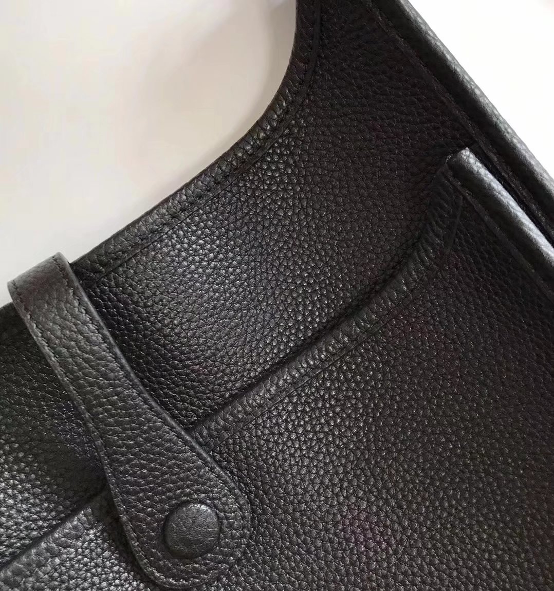 Hermes 28cm Evelyne Leather Shoulder Bag Black