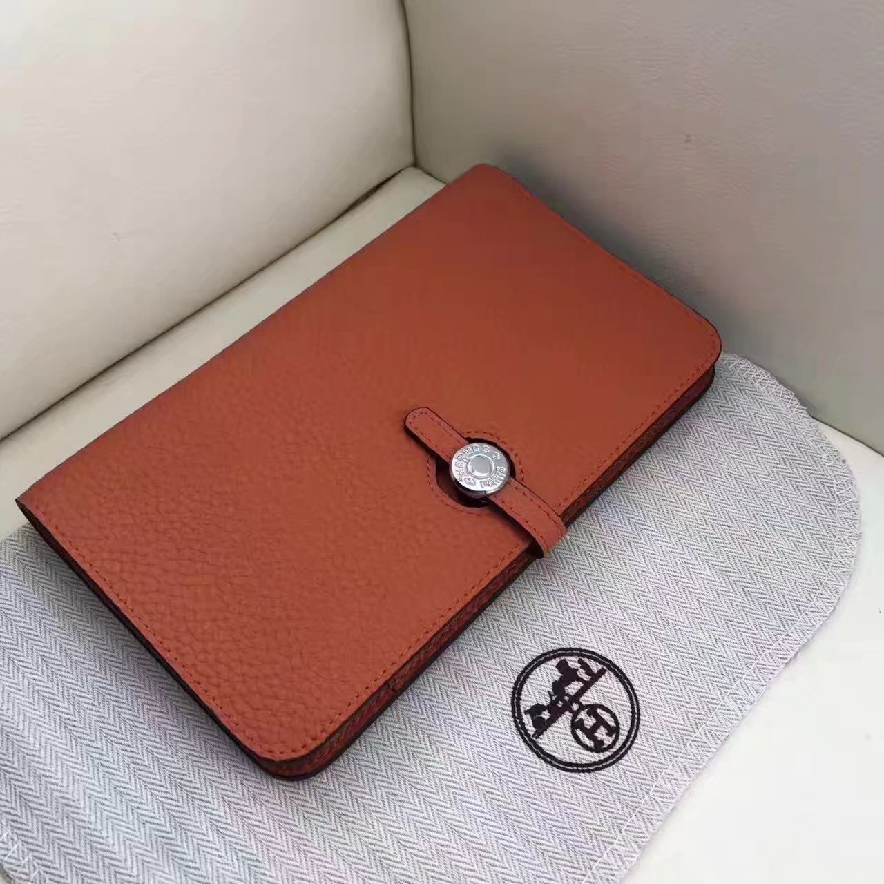 Hermes Dogon Compact Wallet Medium Orange