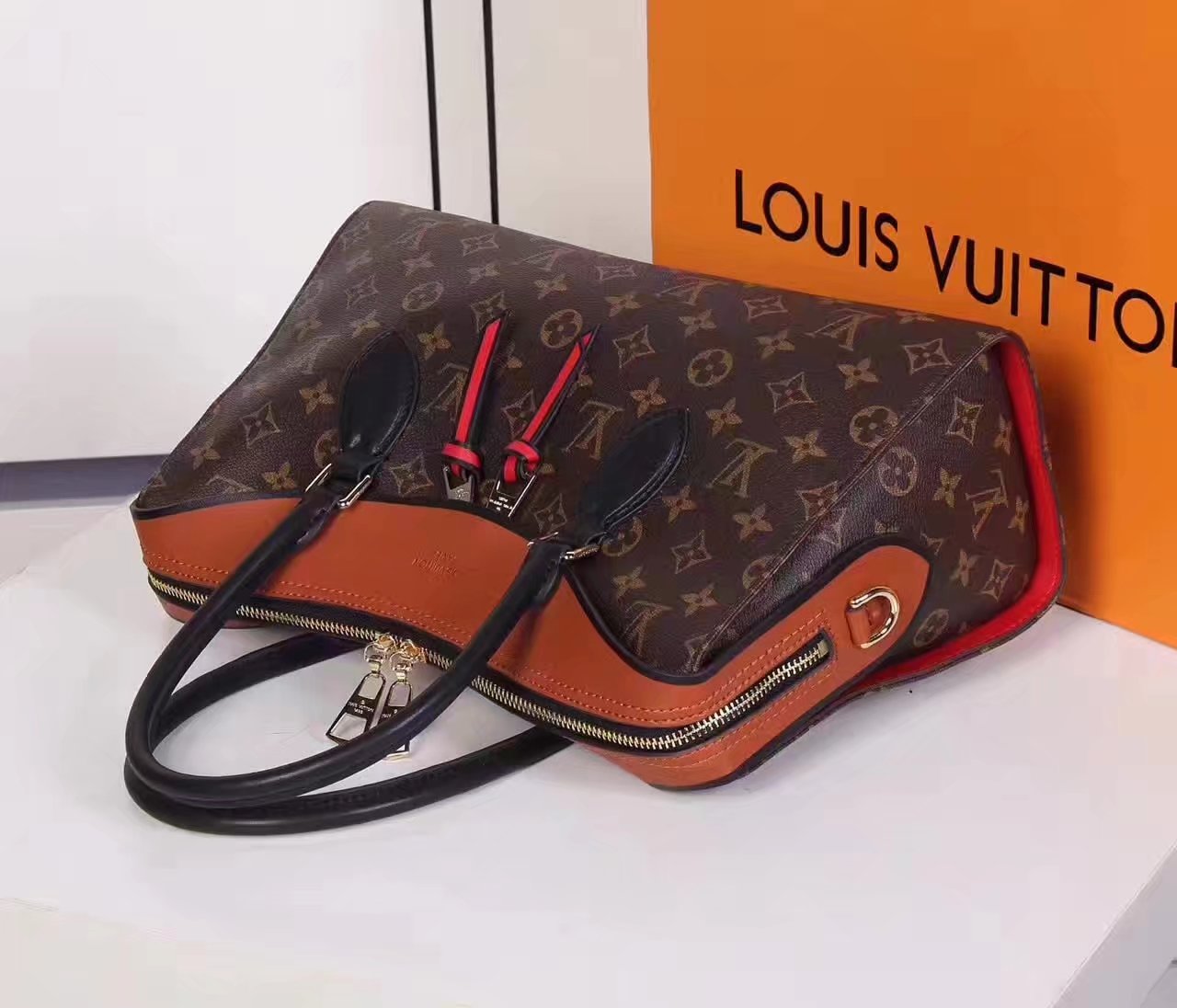 Louis Vuitton M41456 Tuileries Caramel