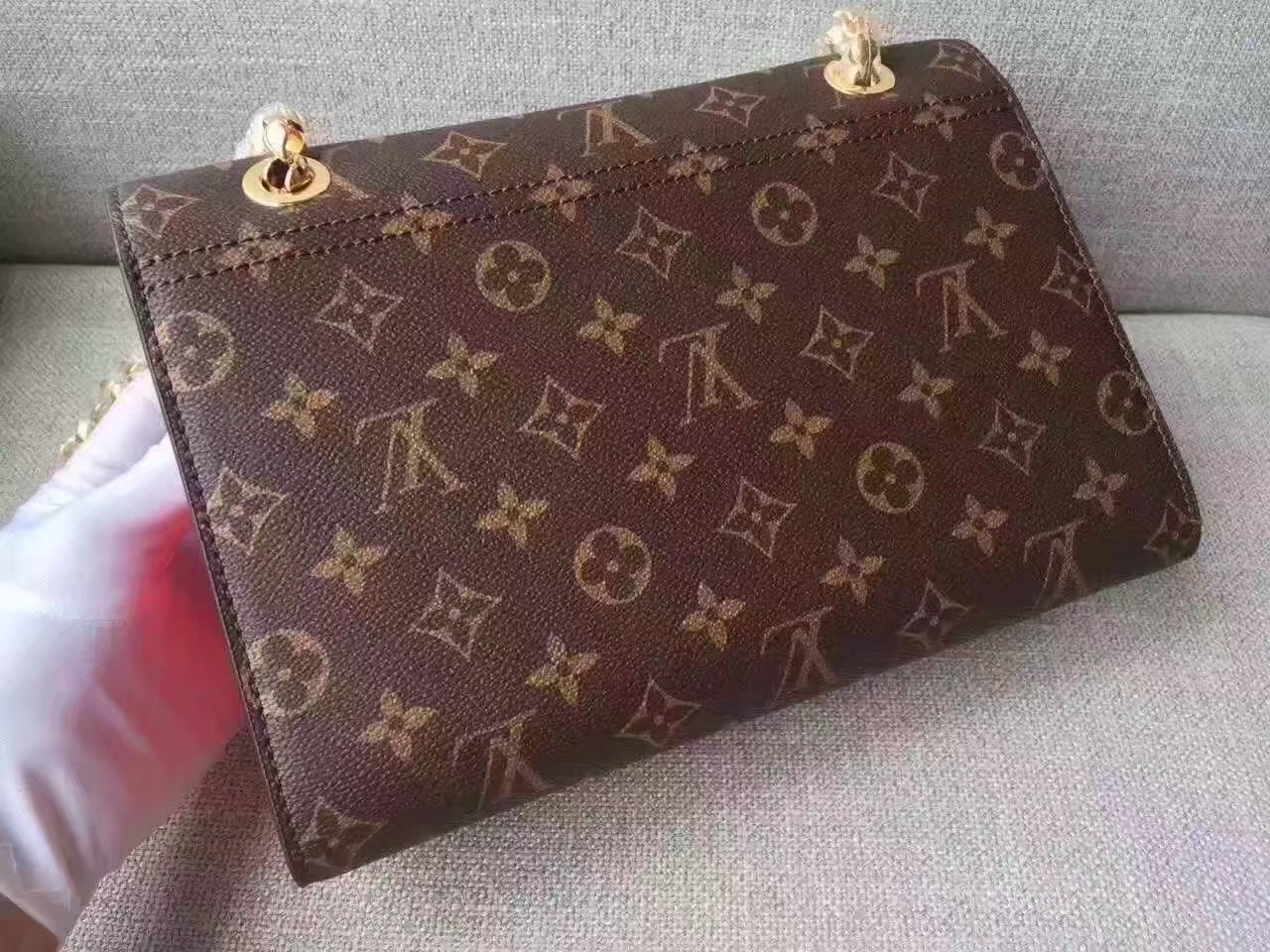 Louis Vuitton M41731 Victoire Monogram Canvas Cherry