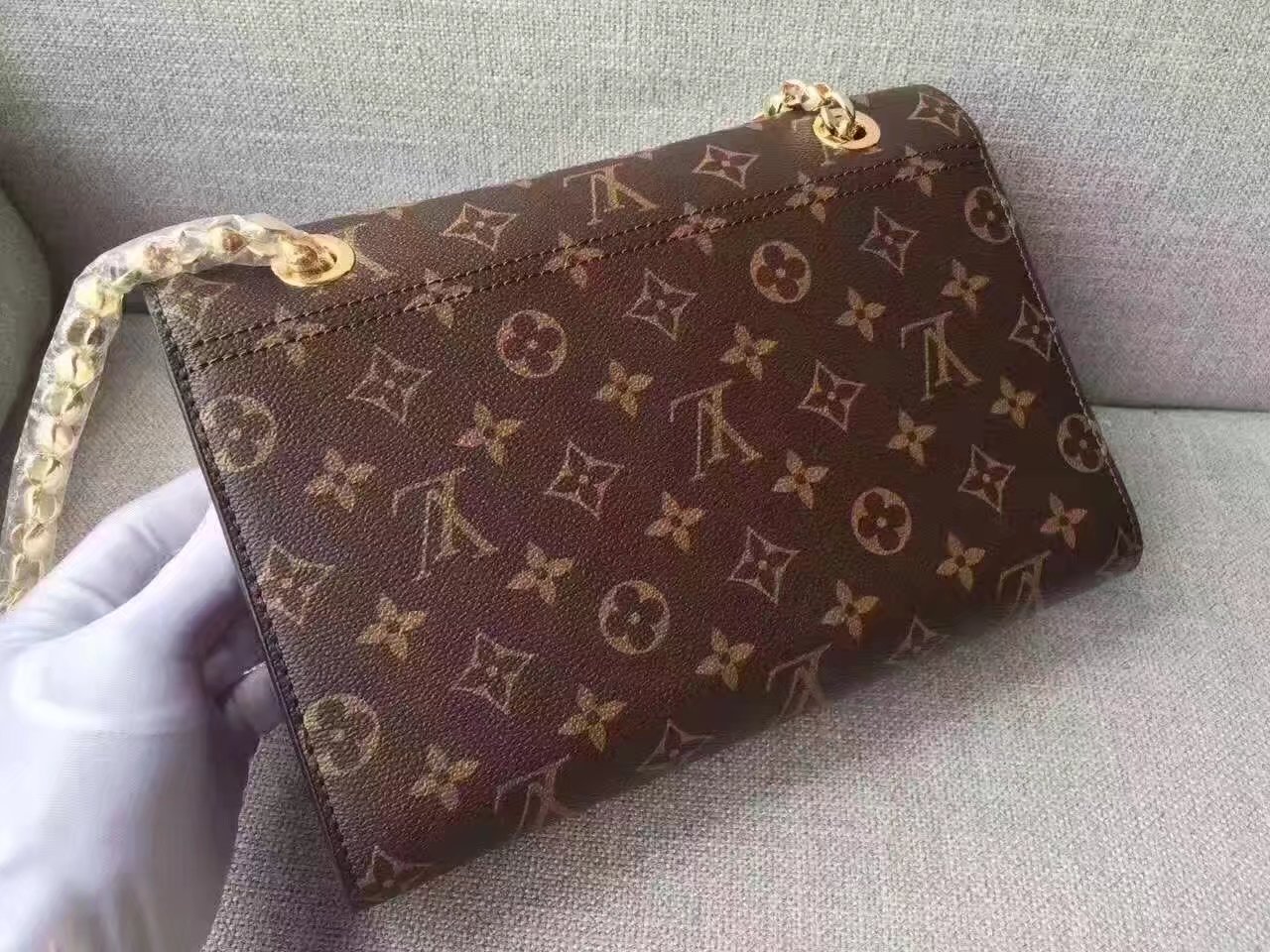 Louis Vuitton M41732 Victoire Monogram Canvas Raisin