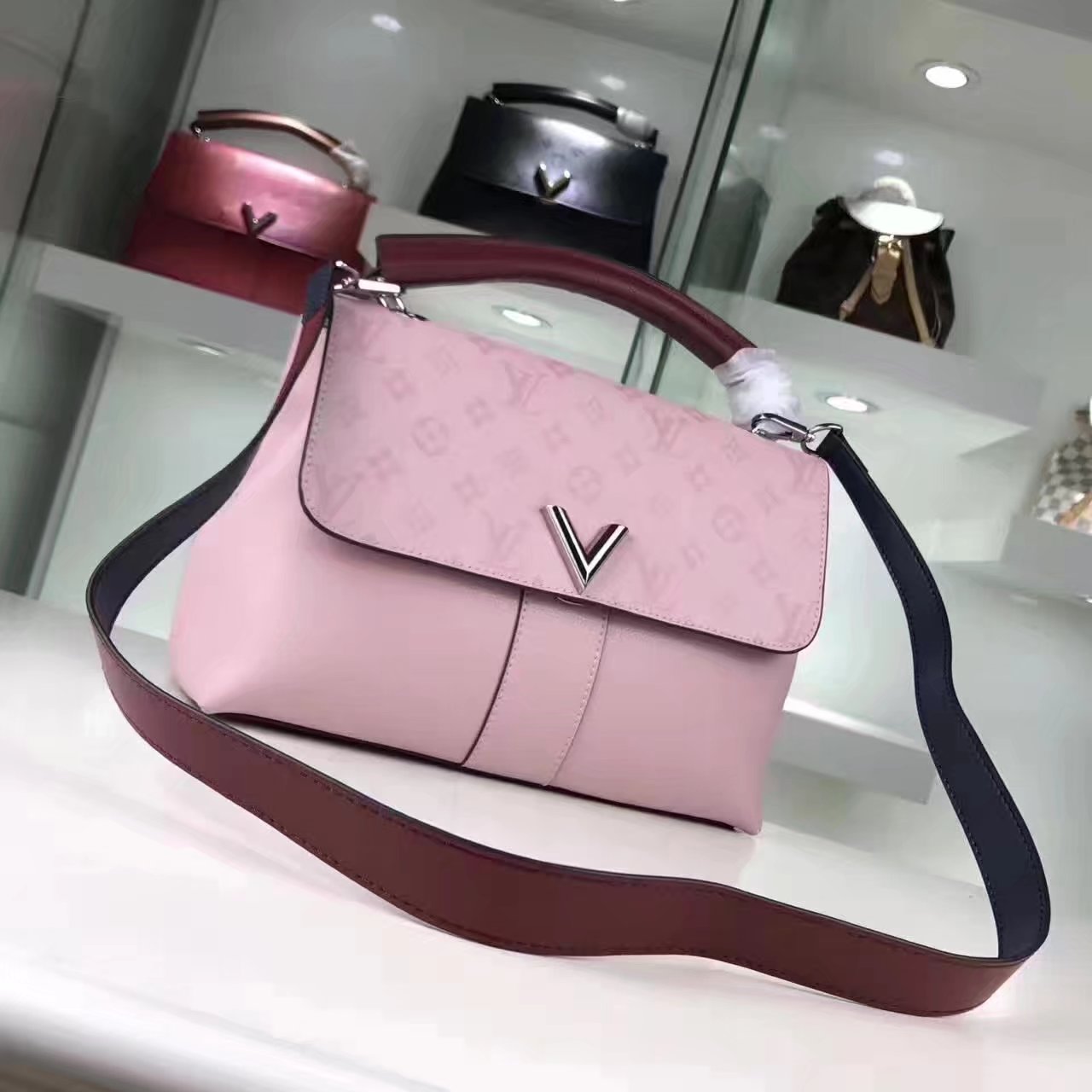 Louis Vuitton M42904 Very Onle Handle Bag Beige