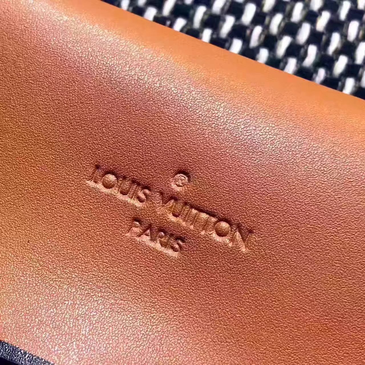 Louis Vuitton M43157 Tuileries Besace Monogram Canvas Caramel