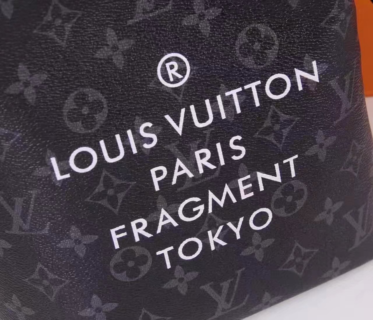 Louis Vuitton M43418 Paired with Fragment Design Shoulder Bag Monogram Eclipse Coated Canvas