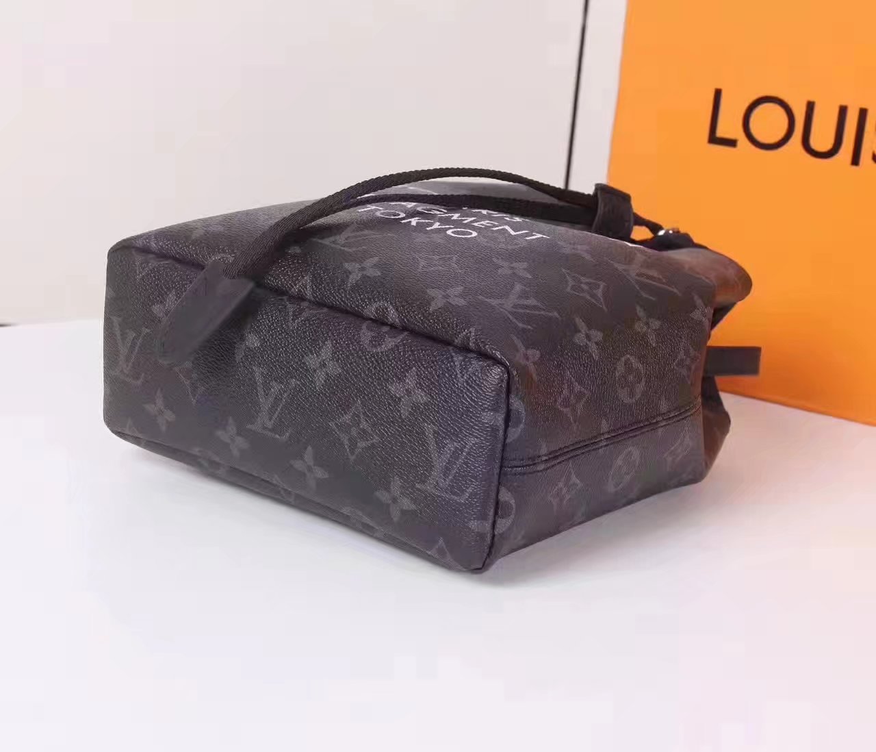 Louis Vuitton M43418 Paired with Fragment Design Shoulder Bag Monogram Eclipse Coated Canvas