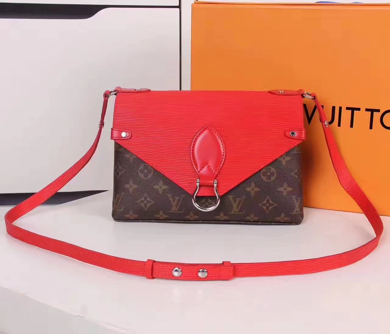 Louis Vuitton M44031 Saint Michel Magnetic Flap Shoulder Bag Red